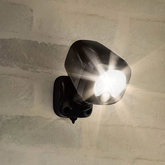 Ring Smart Lighting – Spotlight | Battery-Powered | Outdoor Motion-Sensor Security Light